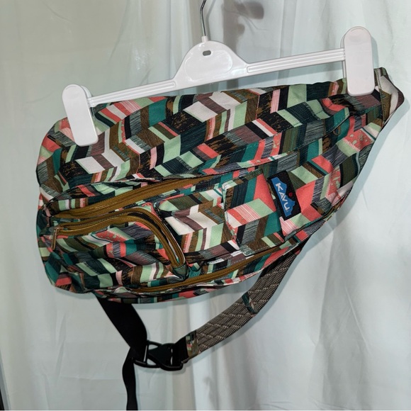 Kavu Crossbody Bag - Picture 1 of 3